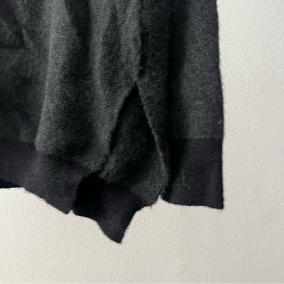 Free People Sweater Weather oversized v-neck sweater Size XS - Picture 6 of 6